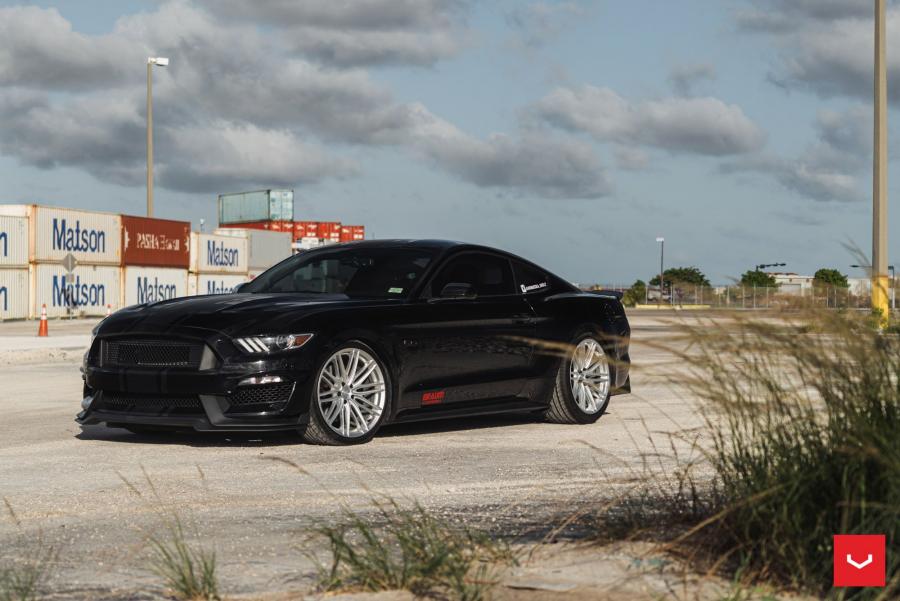 Ford Mustang GT on Vossen Wheels (VFS4) '2017